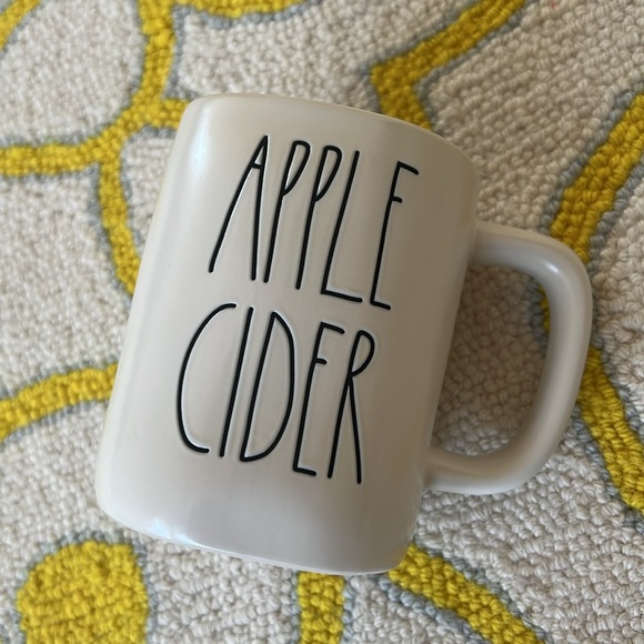 NWT Rae Dunn Apple Cider Mug - Picture 3 of 5